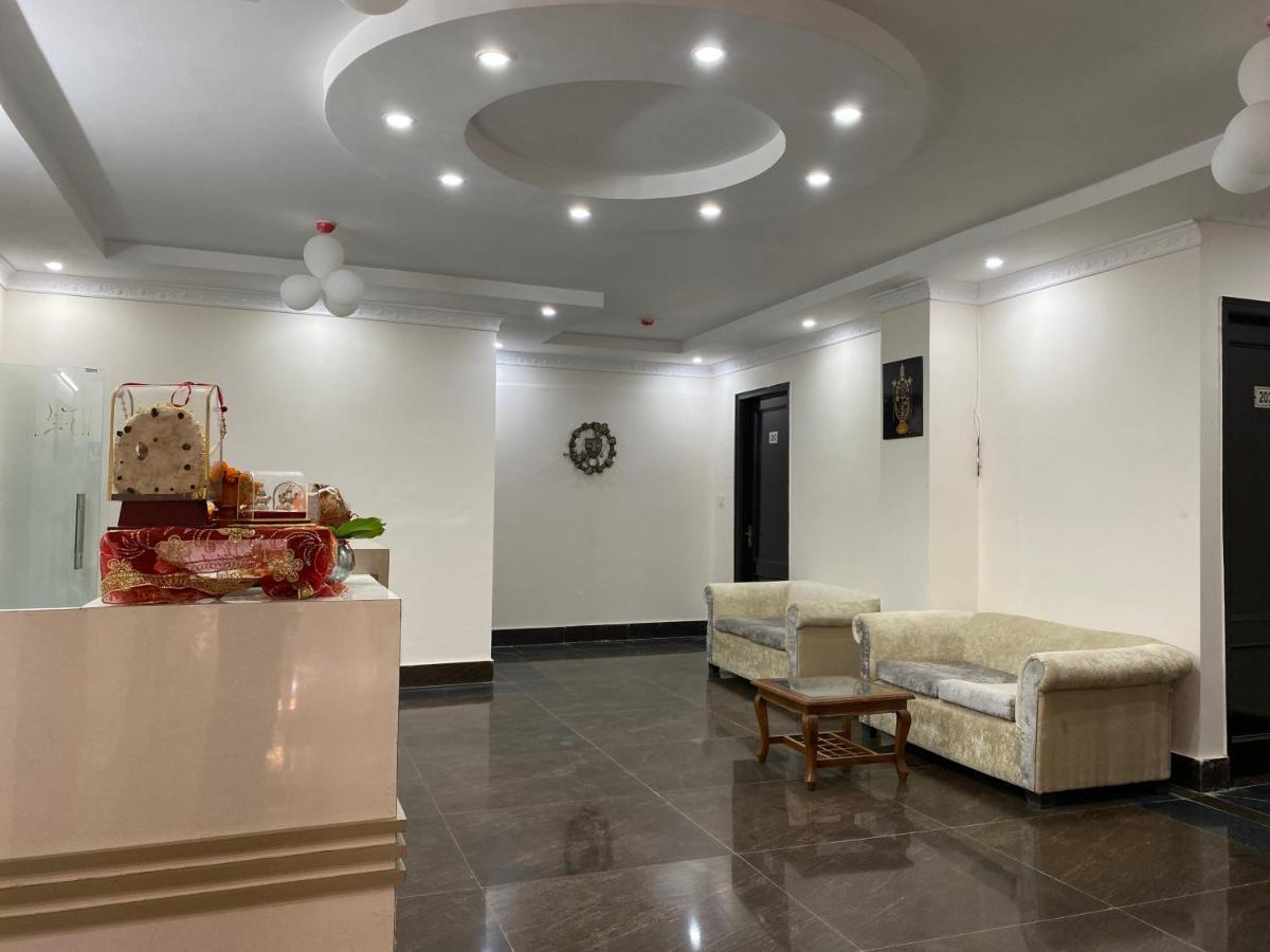 Отель S.R Plaza Khurja Экстерьер фото