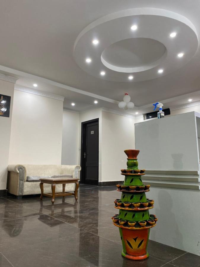 Отель S.R Plaza Khurja Экстерьер фото